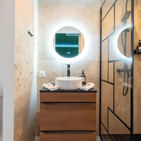 Jungle - Jacuzzi, Sauna & Video-projecteur كان